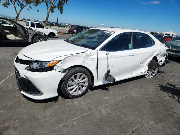 4T1C11AK6PU746550 2023 TOYOTA CAMRY - Image 1