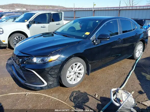 4T1C11AK6PU775658 2023 TOYOTA CAMRY - Image 2