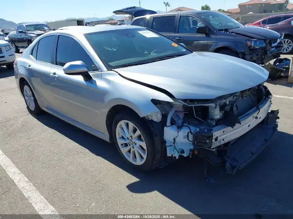 4T1C11AK6PU813289 2023 TOYOTA CAMRY - Image 1