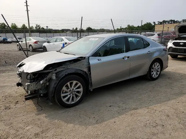 4T1C11AK6RU190646 2024 TOYOTA CAMRY - Image 1