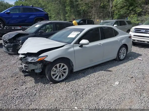 4T1C11AK6RU197063 2024 TOYOTA CAMRY - Image 2