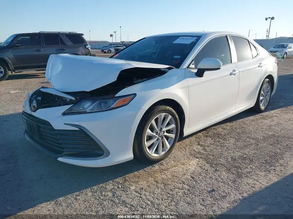 4T1C11AK6RU197581 2024 TOYOTA CAMRY - Image 2
