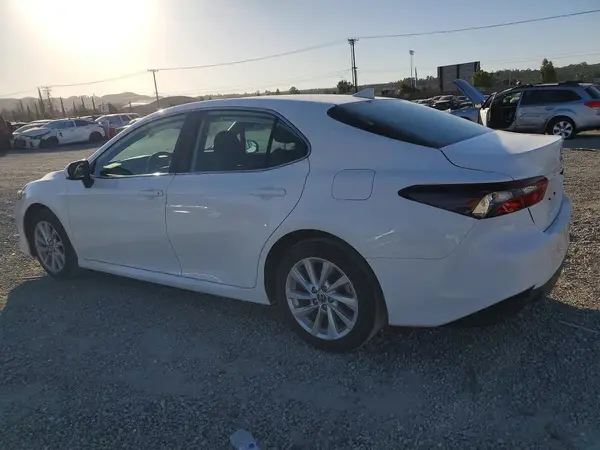 4T1C11AK6RU211706 2024 TOYOTA CAMRY - Image 2