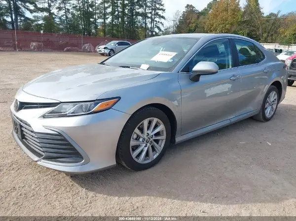 4T1C11AK6RU224035 2024 TOYOTA CAMRY - Image 2