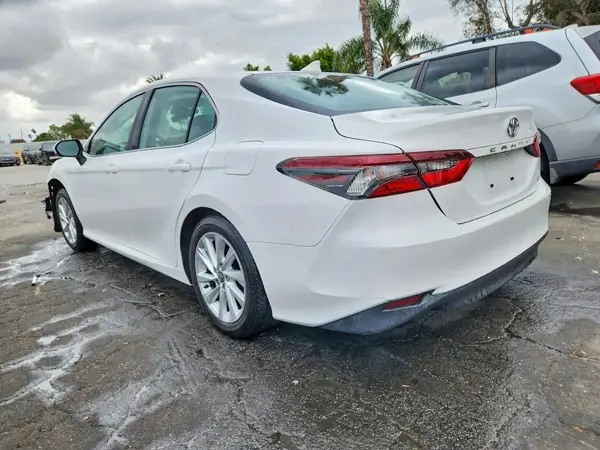 4T1C11AK6RU231552 2024 TOYOTA CAMRY - Image 2