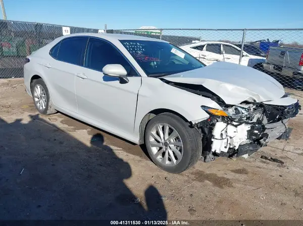 4T1C11AK6RU236864 2024 TOYOTA CAMRY - Image 1
