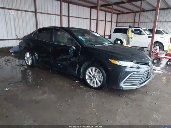 4T1C11AK6RU875603 2024 TOYOTA CAMRY - Image 1