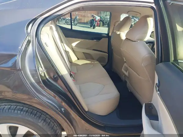 4T1C11AK7LU305598 2020 TOYOTA CAMRY - Image 8