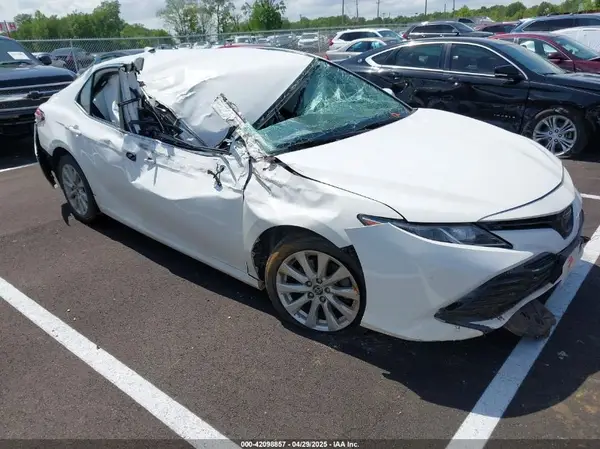 4T1C11AK7LU313359 2020 TOYOTA CAMRY - Image 1