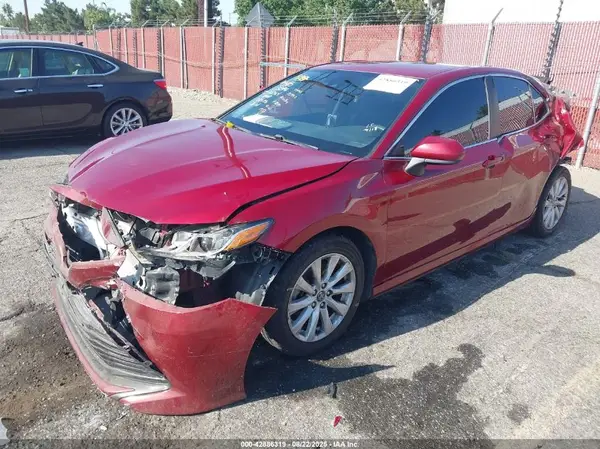 4T1C11AK7LU333997 2020 TOYOTA CAMRY - Image 2