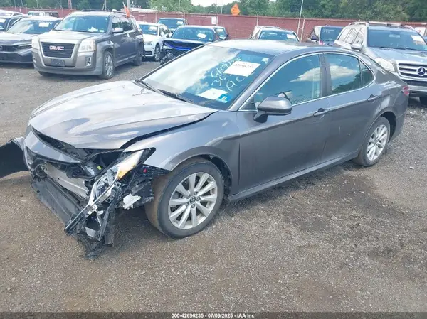 4T1C11AK7LU339279 2020 TOYOTA CAMRY - Image 2