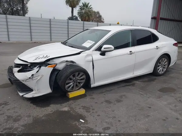 4T1C11AK7LU348791 2020 TOYOTA CAMRY - Image 2