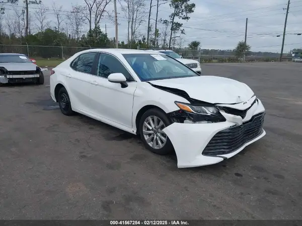 4T1C11AK7LU359595 2020 TOYOTA CAMRY - Image 1