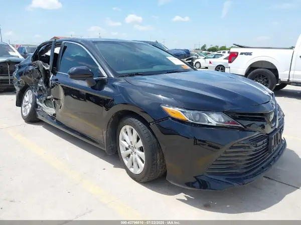 4T1C11AK7LU401683 2020 TOYOTA CAMRY - Image 1