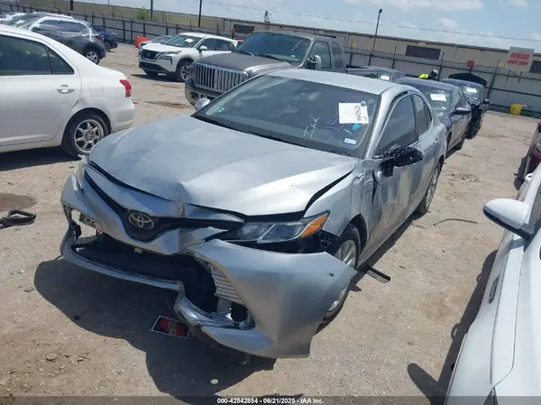 4T1C11AK7LU502710 2020 TOYOTA CAMRY - Image 2