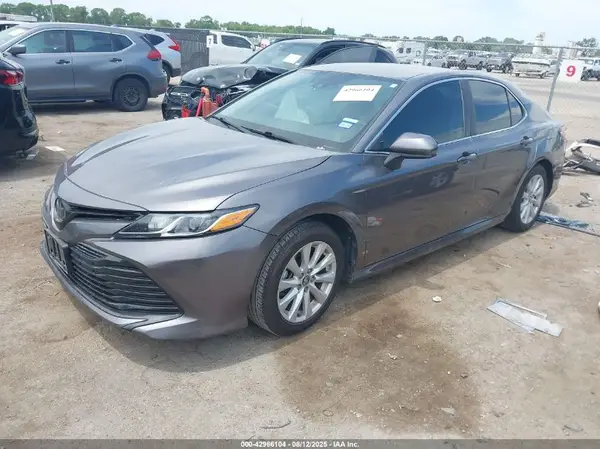 4T1C11AK7LU866013 2020 TOYOTA CAMRY - Image 2