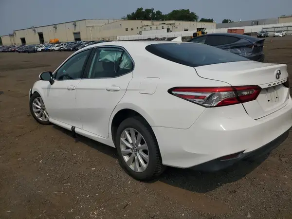 4T1C11AK7LU875021 2020 TOYOTA CAMRY - Image 2