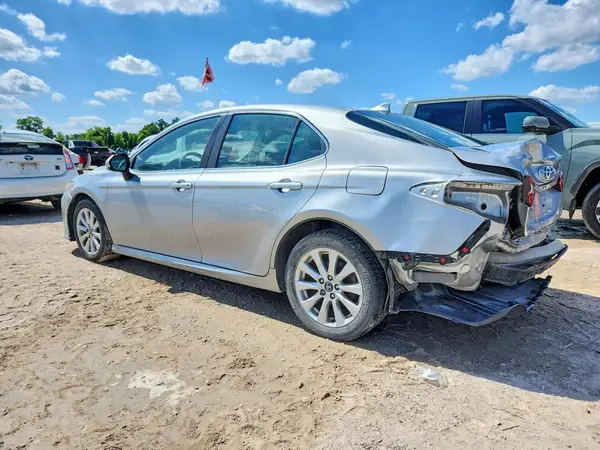4T1C11AK7LU880283 2020 TOYOTA CAMRY - Image 2