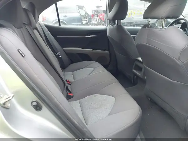 4T1C11AK7LU880929 2020 TOYOTA CAMRY - Image 8