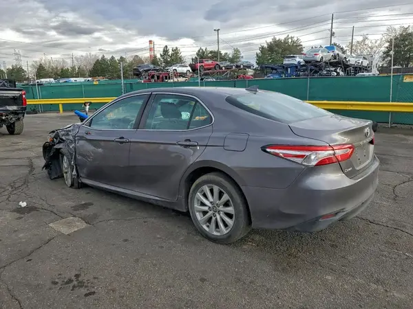 4T1C11AK7LU883958 2020 TOYOTA CAMRY - Image 2