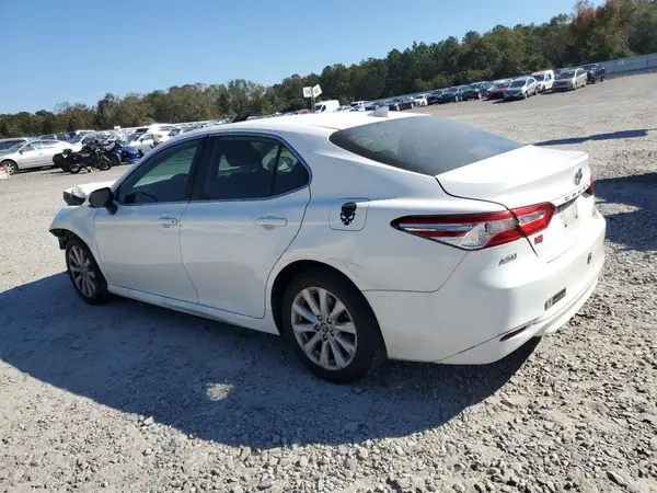 4T1C11AK7LU885077 2020 TOYOTA CAMRY - Image 2