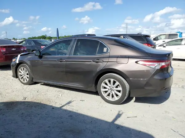 4T1C11AK7LU907627 2020 TOYOTA CAMRY - Image 2