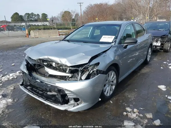 4T1C11AK7LU908406 2020 TOYOTA CAMRY - Image 2