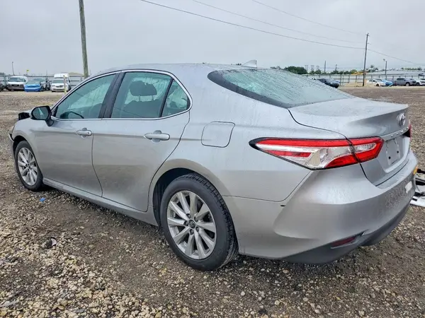 4T1C11AK7LU917445 2020 TOYOTA CAMRY - Image 2