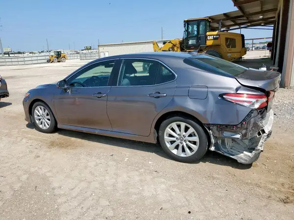 4T1C11AK7LU918840 2020 TOYOTA CAMRY - Image 2