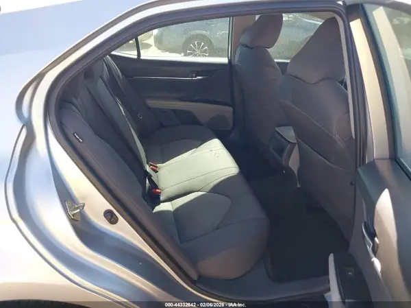4T1C11AK7LU932902 2020 TOYOTA CAMRY - Image 8