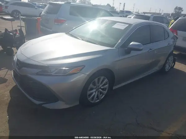 4T1C11AK7LU971747 2020 TOYOTA CAMRY - Image 2