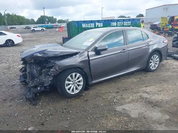 4T1C11AK7LU972025 2020 TOYOTA CAMRY - Image 2