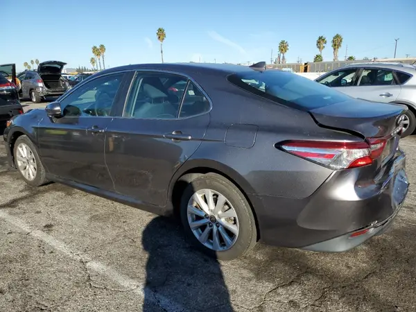 4T1C11AK7LU981873 2020 TOYOTA CAMRY - Image 2
