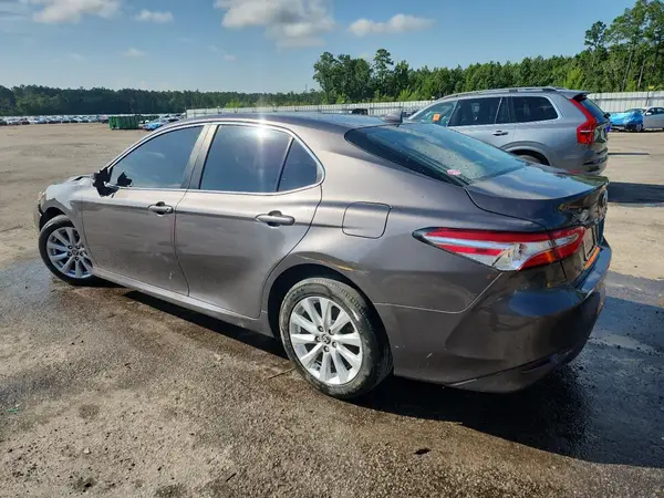 4T1C11AK7LU985177 2020 TOYOTA CAMRY - Image 2