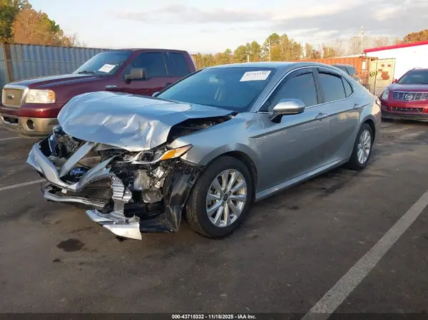 4T1C11AK7LU988628 2020 TOYOTA CAMRY - Image 2