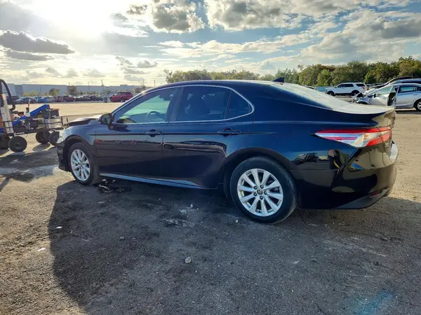 4T1C11AK7LU992596 2020 TOYOTA CAMRY - Image 2