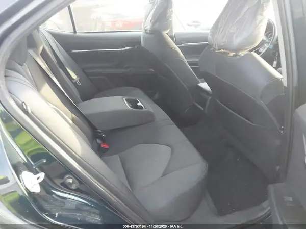 4T1C11AK7MU413527 2021 TOYOTA CAMRY - Image 8