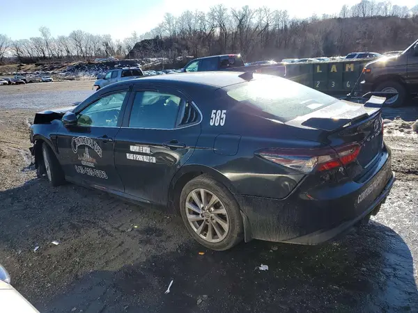 4T1C11AK7MU418601 2021 TOYOTA CAMRY - Image 2