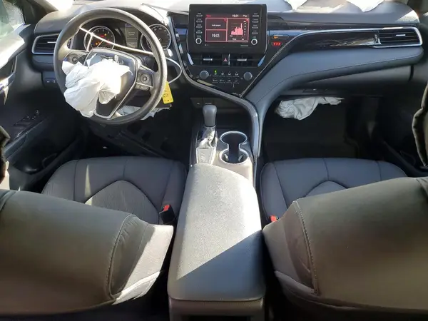 4T1C11AK7MU418601 2021 TOYOTA CAMRY - Image 8