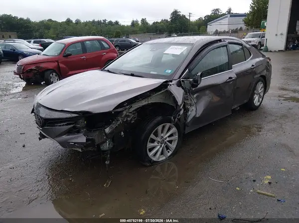 4T1C11AK7MU423619 2021 TOYOTA CAMRY - Image 2
