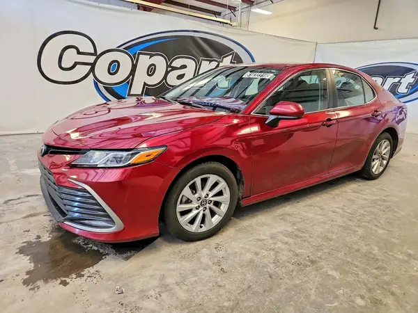 4T1C11AK7MU438640 2021 TOYOTA CAMRY - Image 1