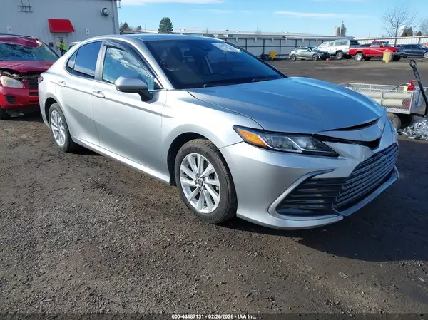 4T1C11AK7MU443000 2021 TOYOTA CAMRY - Image 1