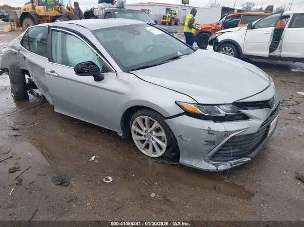 4T1C11AK7MU444535 2021 TOYOTA CAMRY - Image 1