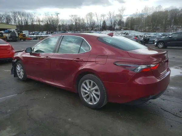 4T1C11AK7MU445006 2021 TOYOTA CAMRY - Image 2