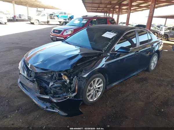 4T1C11AK7MU448360 2021 TOYOTA CAMRY - Image 2