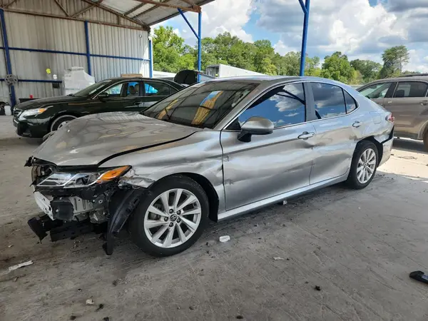 4T1C11AK7MU466003 2021 TOYOTA CAMRY - Image 1