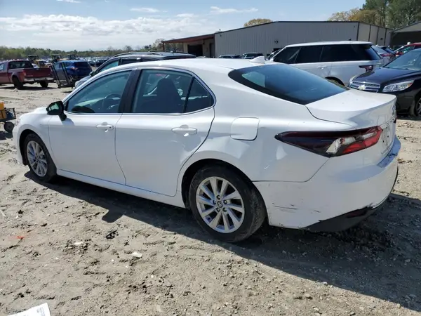 4T1C11AK7MU468074 2021 TOYOTA CAMRY - Image 2