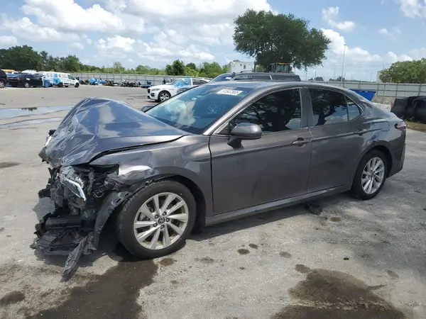 4T1C11AK7MU468401 2021 TOYOTA CAMRY - Image 1