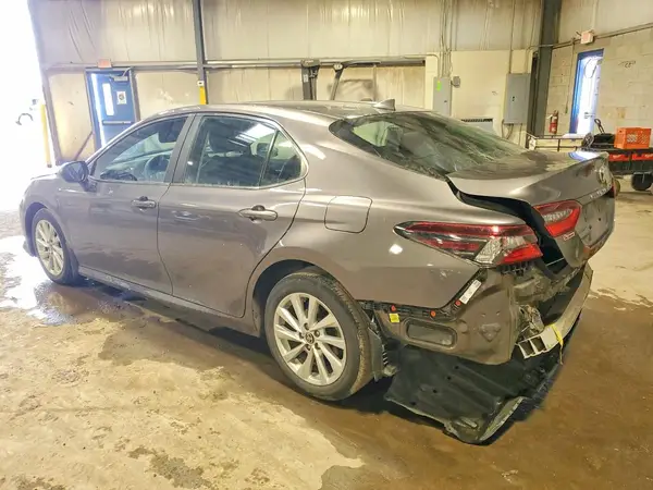 4T1C11AK7MU475364 2021 TOYOTA CAMRY - Image 2