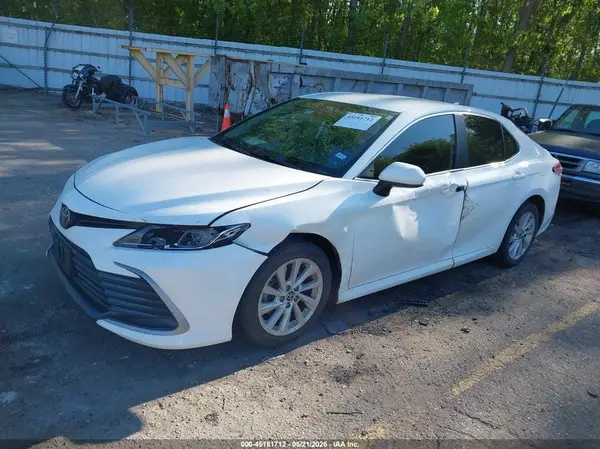 4T1C11AK7MU515037 2021 TOYOTA CAMRY - Image 2